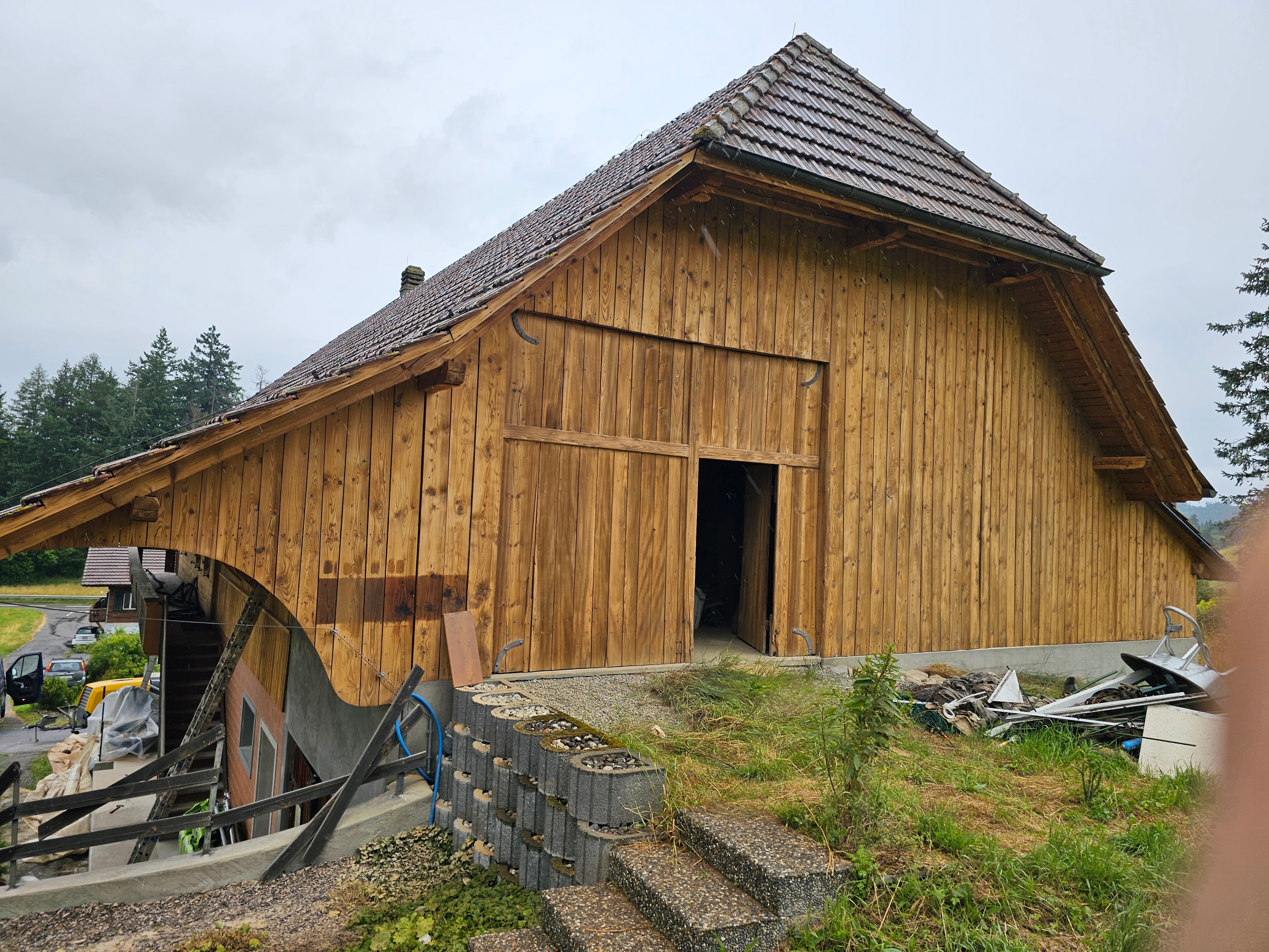 Grange alpine en bois restaurée